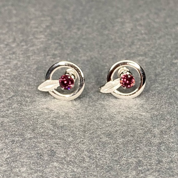 Sterling Silver Earrings for non-pierced Ears - Picture 7 of 7